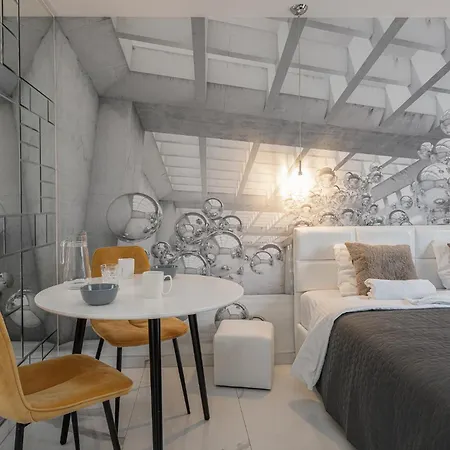 Rentplanet - Na Grobli Apartment *