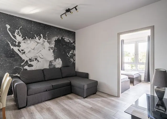 Rentplanet - Na Grobli Apartment *