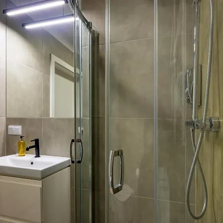 Rentplanet - Na Grobli Apartmán